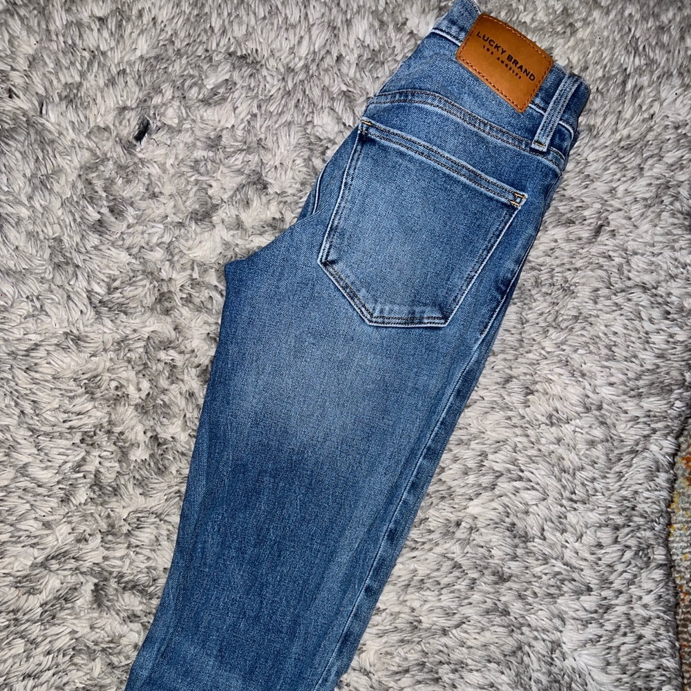 Lucky Brand Mid Riise Boot Cut Ava